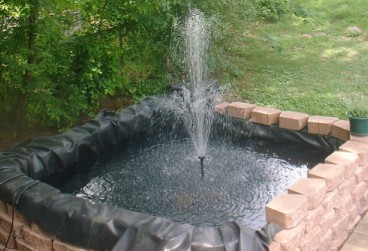 http://www.gardensablaze.com/PondLiner1.jpg